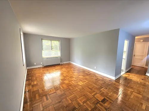 197-05 65th Cres #C Photo 1