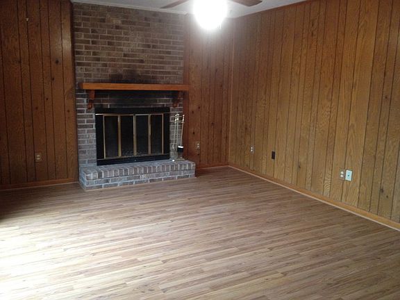 Wood burning fireplace 