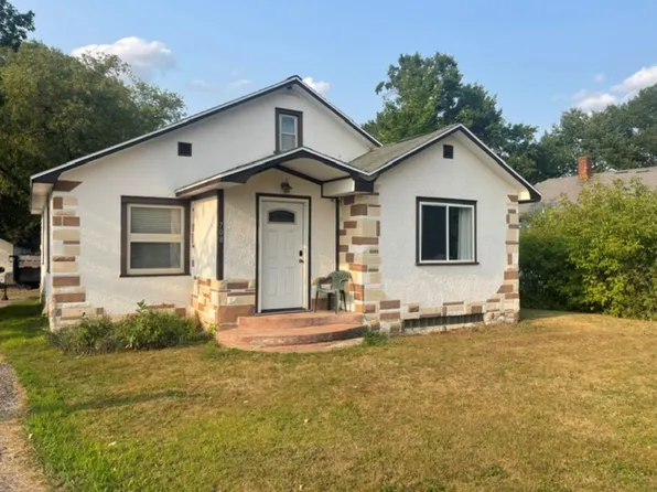 708 E Breitung Ave, Kingsford, MI 49802