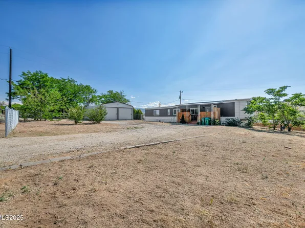 5225 Lupin Dr, Sun Valley, NV 89433