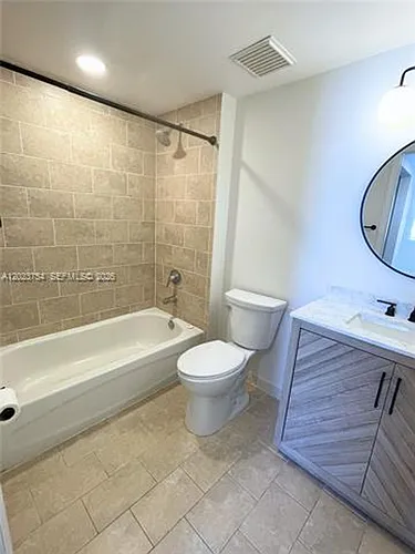 1723 SW 2nd Ave #705 Photo 1