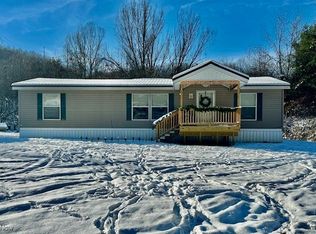 3200 Centenary Hill Rd SW, Port Washington, OH 43837