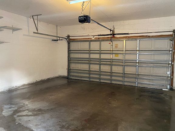 3rd image of 1010 Winderley Pl Unit 122
