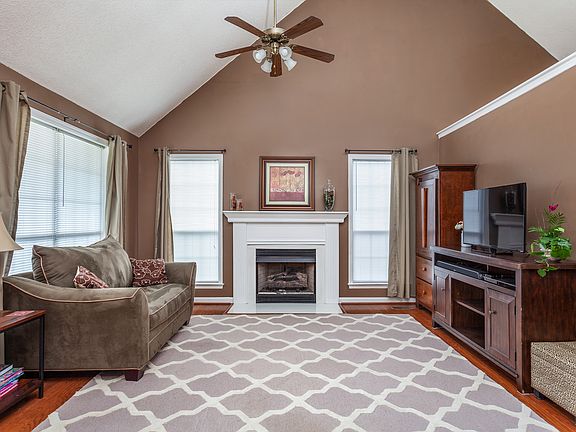3rd image of 6377 White Tail Dr
