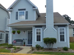 723 Casper Ln, Newport News, VA 23602