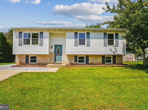 62 Fairground Ave, Taneytown, MD 21787