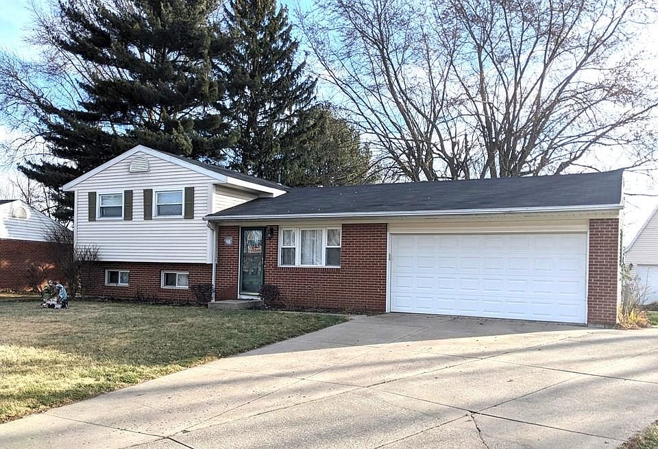1st image of 743 Briarwood Dr