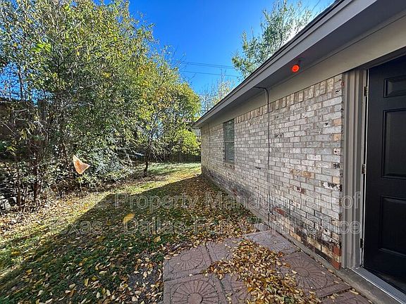 3rd image of 6322 Onyx Dr S