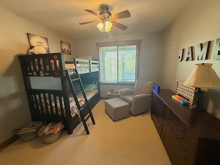 7492 Susans Cir — Photo 33