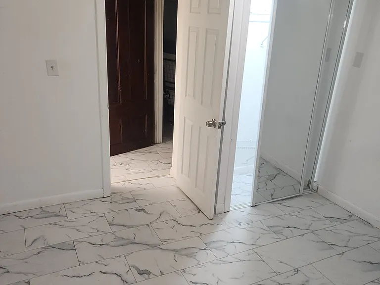 836 Atwells Ave #BASEMENT — Photo 9