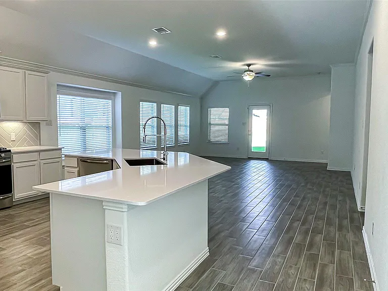 21735 N Enchanted Rock Dr — Photo 9
