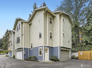 23228 Edmonds Way #104, Edmonds, WA 98026