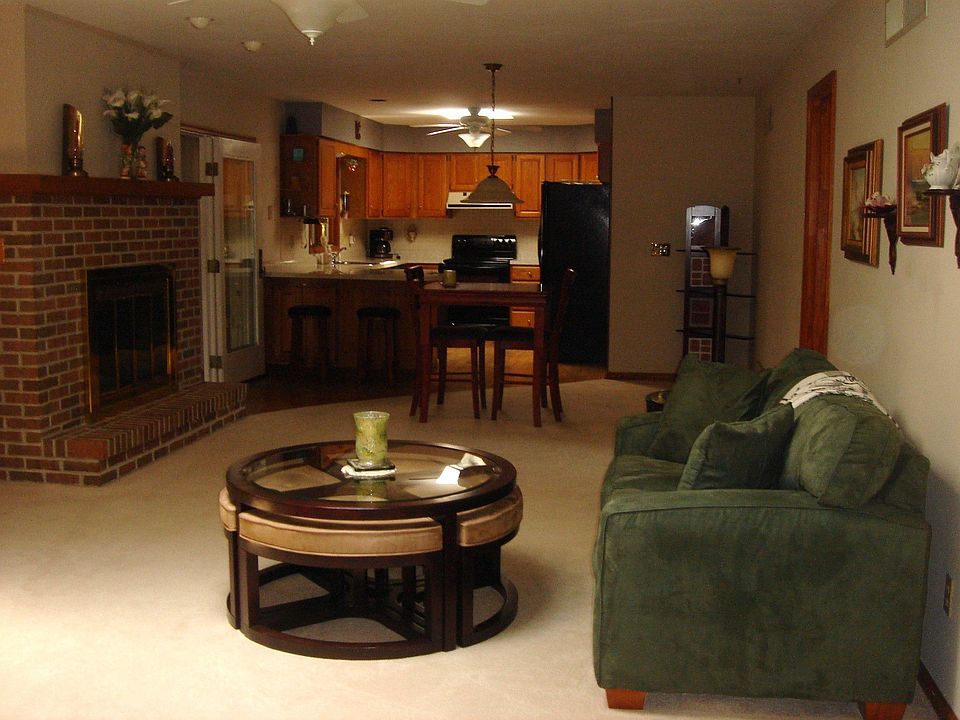 1st image of 17092 Poplar Dr