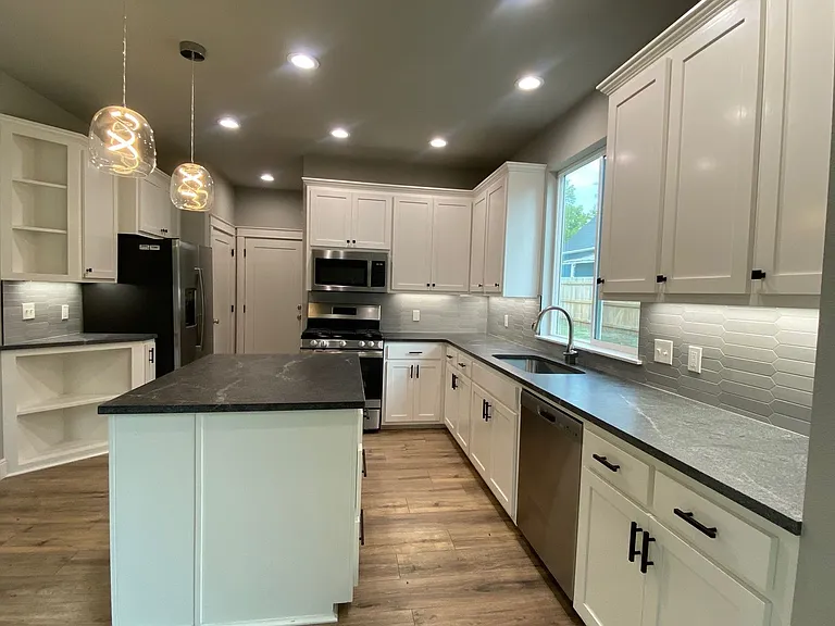 307 S Atoka Ave — Photo 11