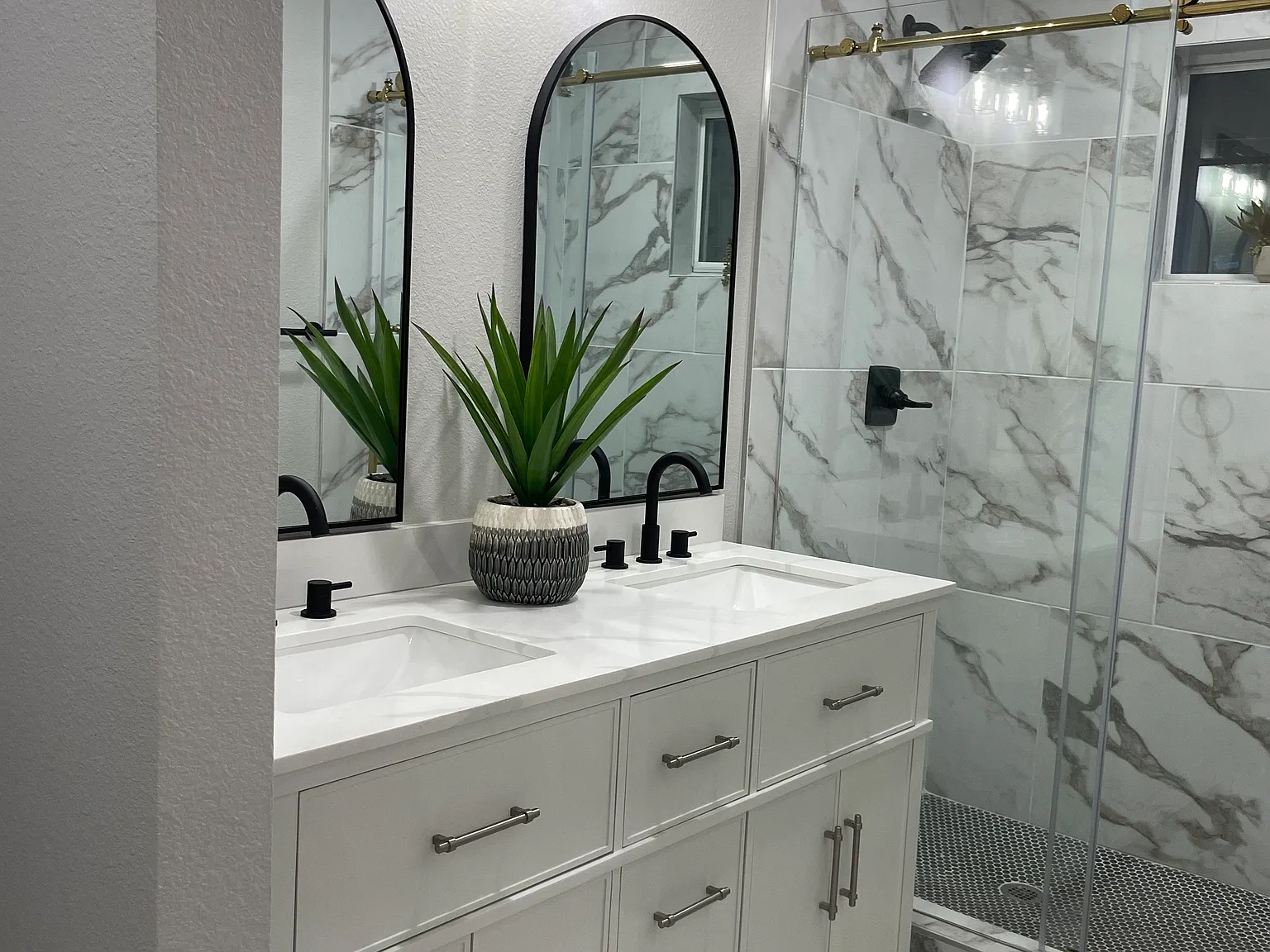 3 bed, 1998 sqft, $2,100 — Photo 4