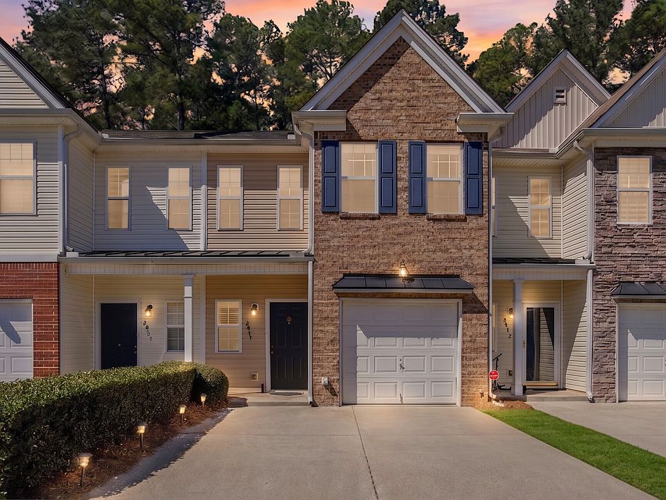 1st image of 2913 Greyhawk Ln