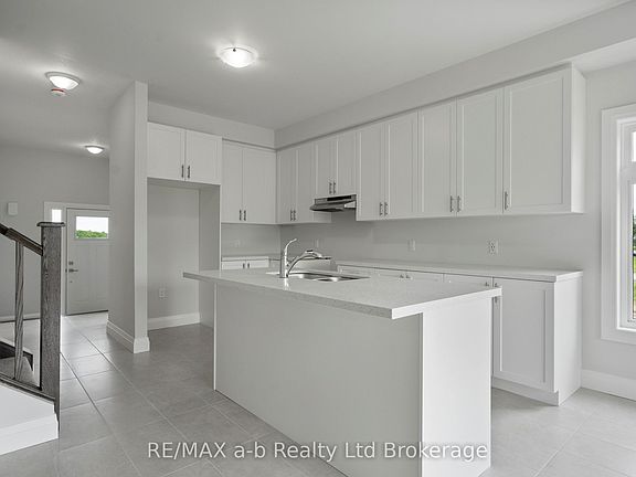 4th image of 99 Cayley St