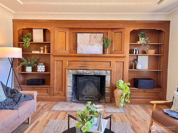 3rd image of 1615 Gregory Way