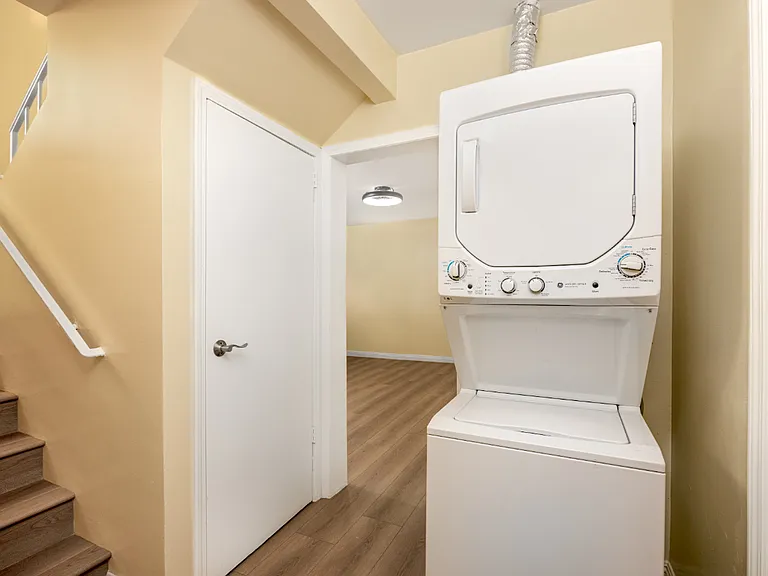 3620 S Budlong Ave #4 — Photo 7