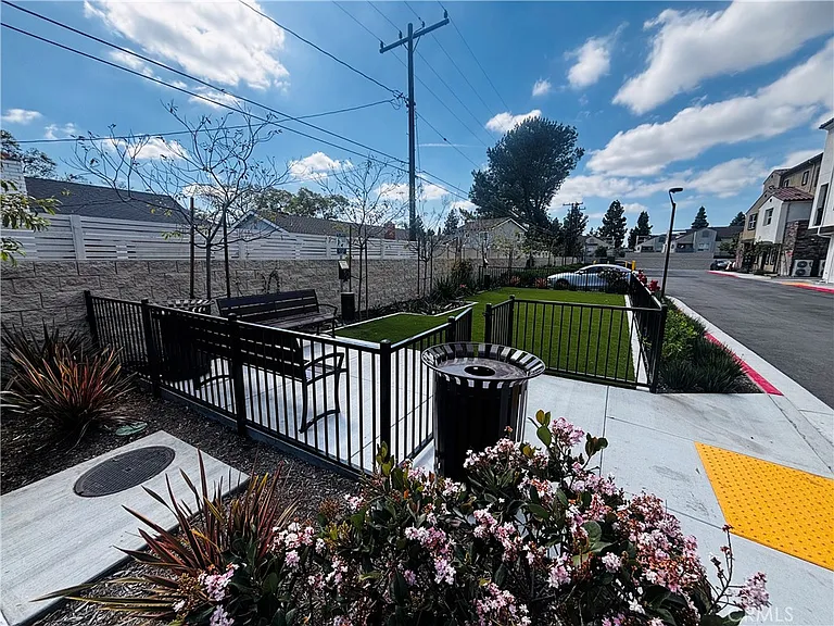 2450 E Agave St #1 — Photo 19