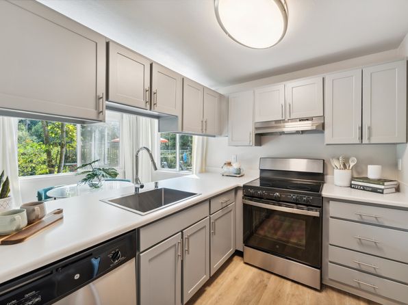 12402 Admiralty Way APT D105