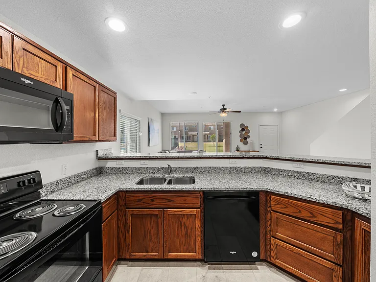 Desert View Villas Luxury Townhomes — Photo 7