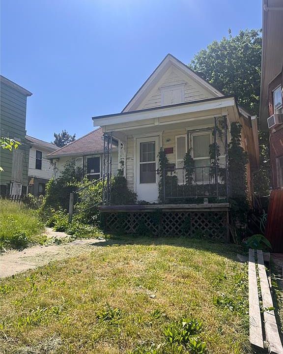 1st image of 206 N 16th St