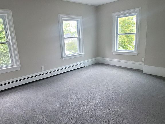 3rd image of 46 Trinity St #2