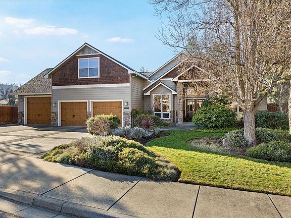 3rd image of 1104 Pumpkin Rdg