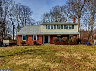 13 Berkshire Dr, Wallingford, PA 19086