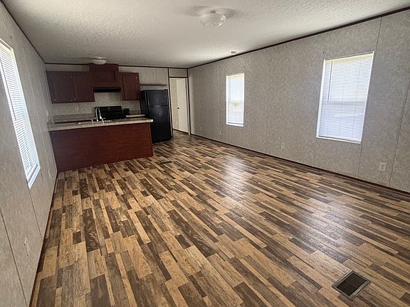 4th image of 95134 Leo Dr