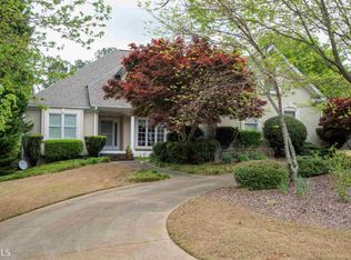 5818 Silverthorn Dr, Flowery Branch, GA 30542