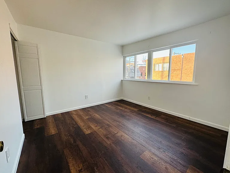 729 South St #B — Photo 11