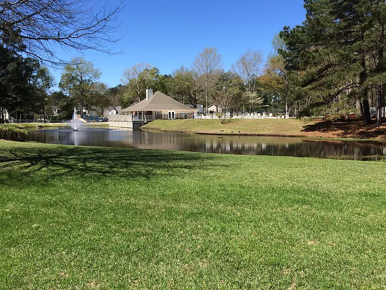 7945 Timbercreek Ln #E — Photo 13