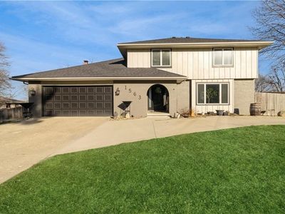1563 NW 99th Ct, Clive, IA, 50325