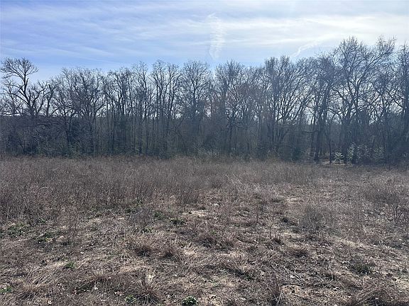 5th image of Wooded Creek Dr
