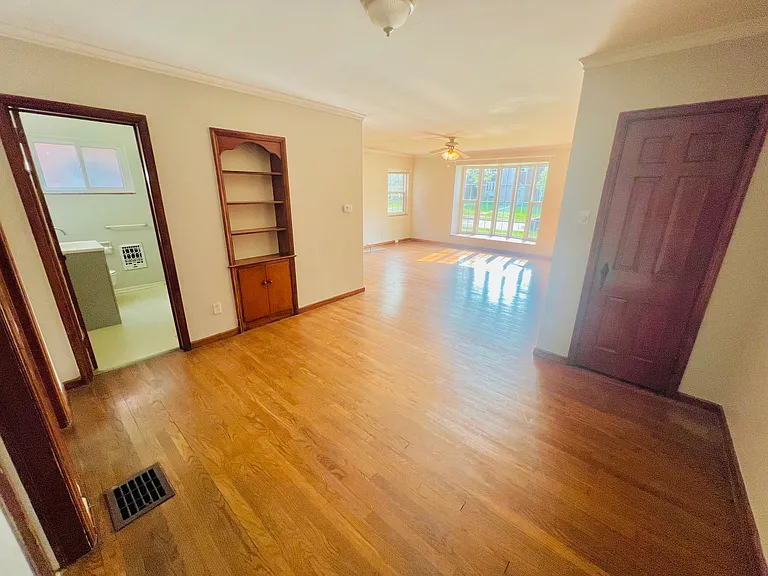 1676 Westwood Ave #A — Photo 4