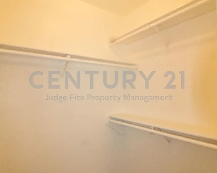 6620 S Creek Dr — Photo 16