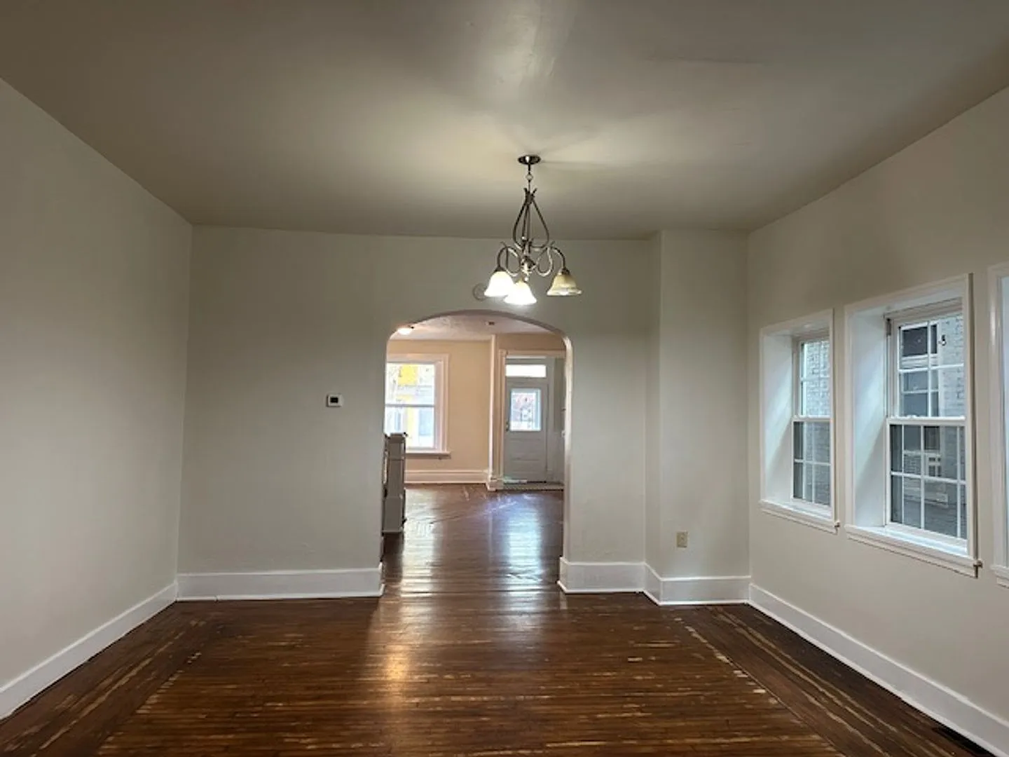 Spacious 4-Bedroom, 1.5-Bathroom Row Home For Rent in Harrisburg, PA, located within the Harrisbu... — Photo 4
