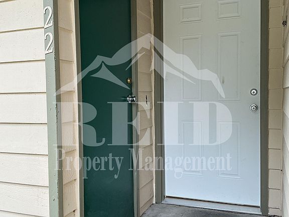3rd image of 3122 Rustlewood Ln SE