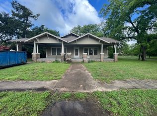 309 N 4th St, Wortham, TX 76693