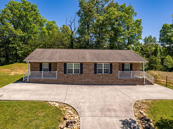 2834 Seth Rd, Pigeon Forge, TN 37863