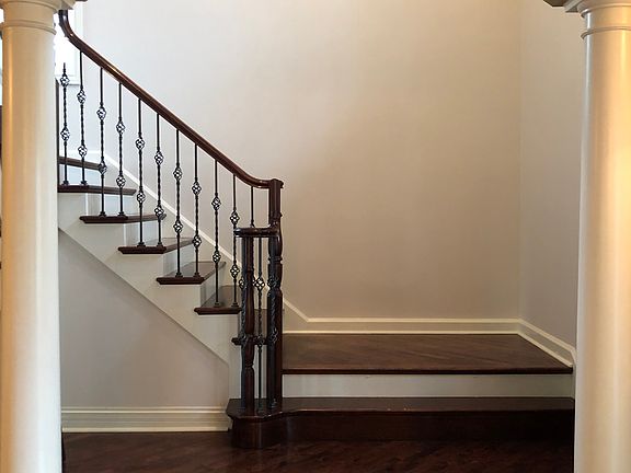 2nd image of 730 Lathrop Ave #D