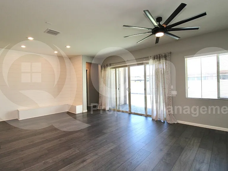 3867 E Honeysuckle Pl — Photo 5