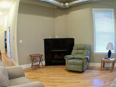 4th image of 5014 S King Dr APT 1W