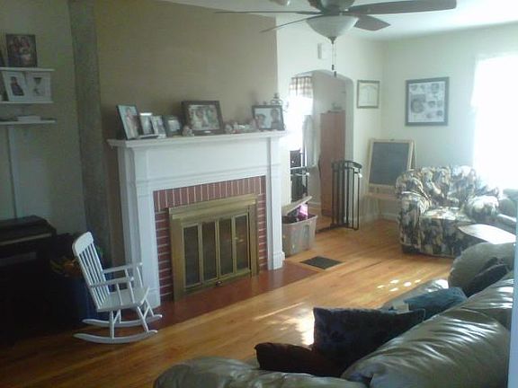 2nd image of 1018 Maycliffe Pl