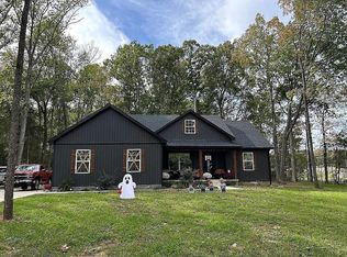 100 Woodhurst Ln, Russellville, KY 42276