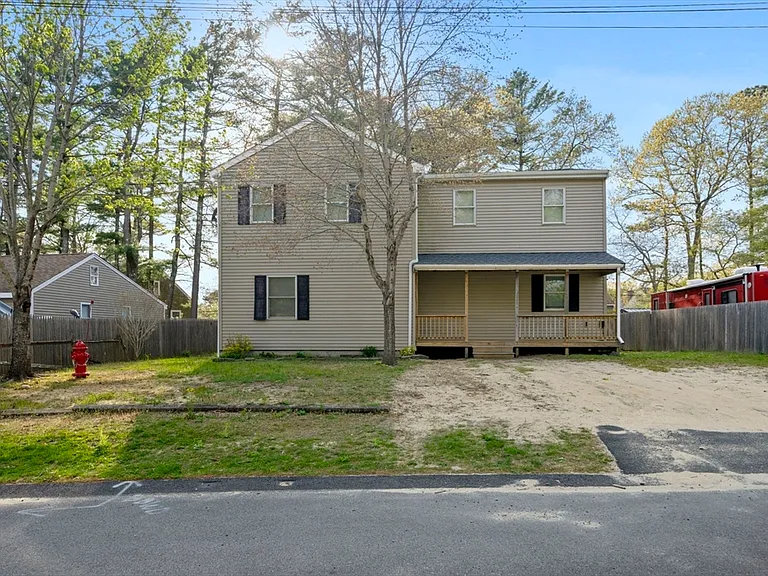 8 Ash St — Photo 35