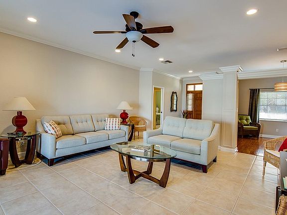 4th image of 450 Greystone Ct SW