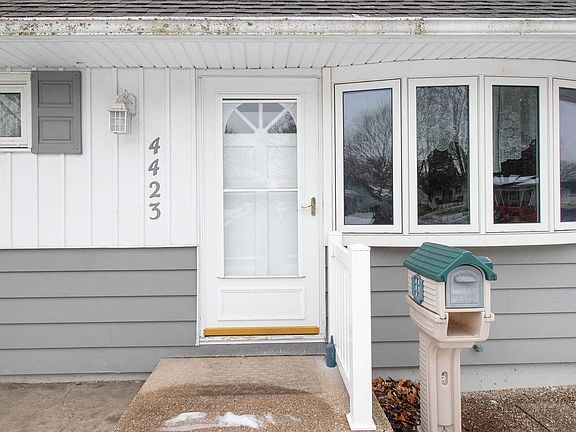 2nd image of 4423 Brookton Dr
